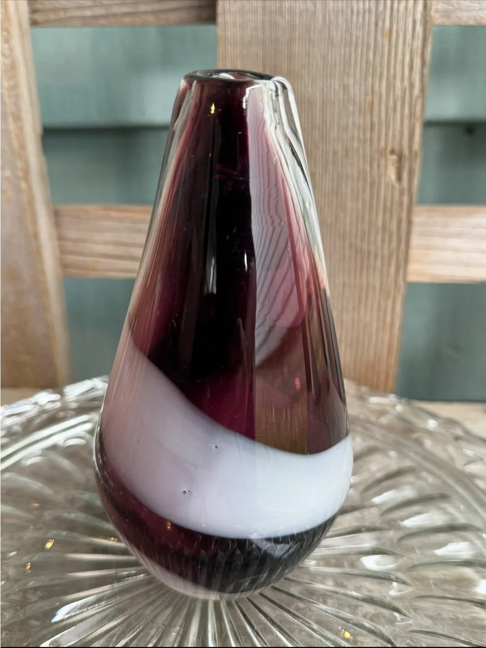 Vintage Murano Style Hand Blown Art Glass Bud Vase Swirl Glossy Finish 6”